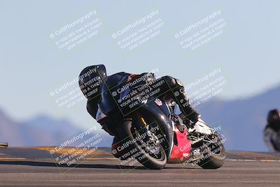 media/Nov-06-2023-Moto Forza (Mon) [[ce023d0744]]/3-Intermediate Group/Session 5 (Turn 9)/